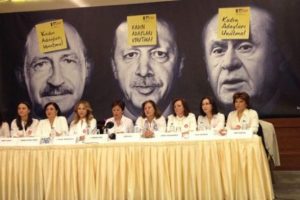 KADER'den ilgin&ccedil; afiş ilgin&ccedil; istek