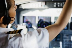 T&uuml;rkiye'de u&ccedil;ak kaptanı a&ccedil;ığı var