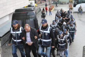 Eskişehir'de karşılıksız &ccedil;ek operasyonu