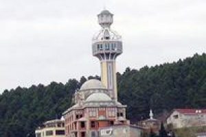 Boğaz manzaralı teras minare
