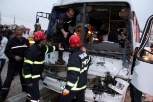 Urfa'da zincirleme kaza: 6 yaralı