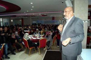 "Bir evde gelin kaynanaya, kaynana da geline dua etmiyorsa &ccedil;ocuk yetişmez"