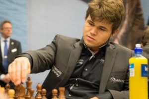 Satran&ccedil; d&uuml;nyasının yeni kralı Carlsen!