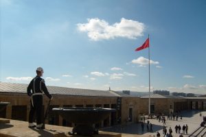 Anıtkabir'in heykel askerleri