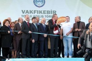 Başbakan'a ilgin&ccedil; hediye