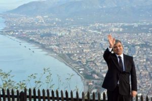 G&uuml;l, Karadeniz gezisini Twitter'dan paylaştı