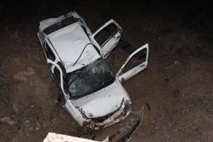 Otomobili ile alt ge&ccedil;ide u&ccedil;tu