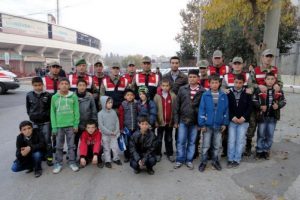 Jandarma &ccedil;ocukları ma&ccedil;a g&ouml;t&uuml;rd&uuml;