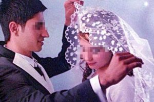 Dini nikahlı eşini poşu ile boğarak &ouml;ld&uuml;rd&uuml;