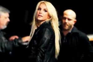 Silahlı Britney...