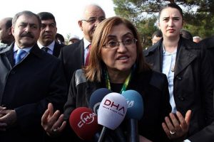 Hi&ccedil; kimse şiddet g&ouml;rmesin diye m&uuml;cadele veriyoruz