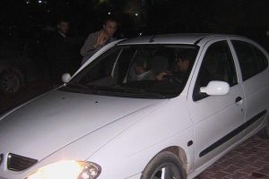 Hırsız otomobilden bakın ne &ccedil;aldı?