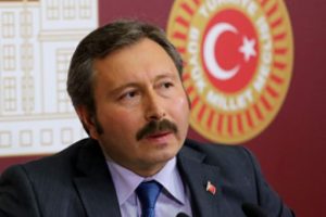 AKP &uuml;yeliği olmazsa olmaz değil