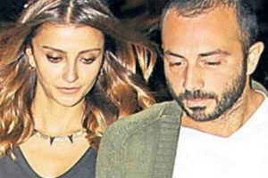 'Bitti, yalnızım, &ccedil;ok mutluyum'