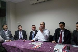 "R&uuml;şvet alanda verende mel'undur"
