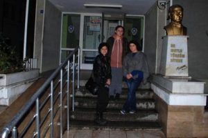 &Ouml;ğrenciler ve komşuları karakolluk oldu