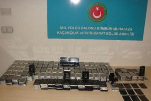 Havalimanı'nda ka&ccedil;ak&ccedil;ılara vurgun