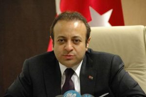 Bağış milyonerler kul&uuml;b&uuml;ne girdi