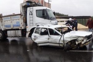 Yağmur yağışı kazaları beraberinde getirdi