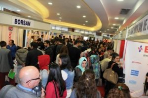 İŞKUR fuarına yoğun ilgi