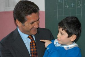 Sarıg&uuml;l aday olmayacak iddiası!