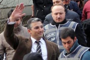 "Bu &ouml;d&uuml;l T&uuml;rkiye'deki y&ouml;netim i&ccedil;in de utan&ccedil; kaynağı"