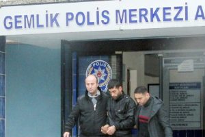 Bir haftada 4 hırsızlık yaptı