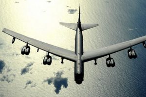 Bombardıman u&ccedil;akları Asya'yı yeniden gerdi