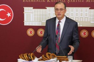 Simit&ccedil;i vekil 'haksız kazan&ccedil;' dedi