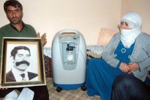 Elektrik kesintisi &ouml;ld&uuml;rd&uuml;