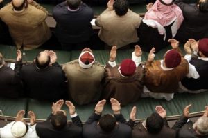 230 imam ve hatibe uzaklaştırma talebi