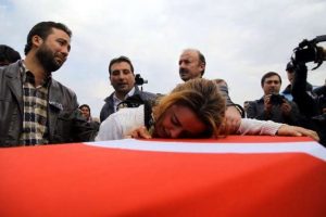Bu acıya y&uuml;rek dayanmaz