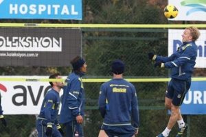 Fenerbah&ccedil;e'de Beşiktaş mesaisi