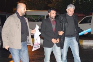 T&ouml;re cinayetini ihbar &ouml;nledi