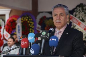 Arın&ccedil;: Tek su&ccedil;um baş&ouml;rt&uuml;s&uuml;n&uuml; savunmaktı