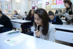 Din k&uuml;lt&uuml;r&uuml; ve ahlak bilgisi soruları eleyici