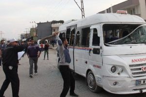 5 yaşındaki &ccedil;ocuğu &ouml;ld&uuml;ren dolmuş şof&ouml;r&uuml;ne lin&ccedil; girişimi
