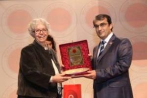 'Yatak başı hemşireliğinde liderlik' konusu anlatıldı