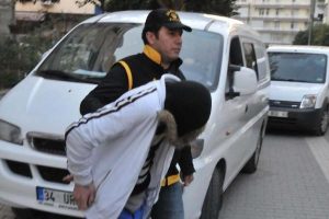 Cinsel ilişki vaadiyle gaspa 35 yıl hapis