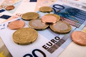 Euro yenileniyor