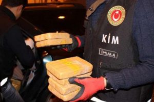 Zehir tacirlerine darbe