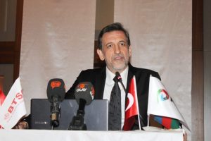 "T&uuml;rkiye 2023 hedeflerine ihracatla ulaşabilir"