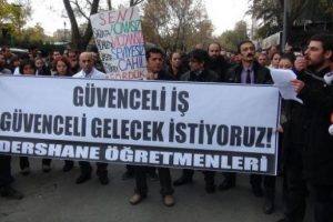 Dershane &ouml;ğretmenleri tebeşir kırdı