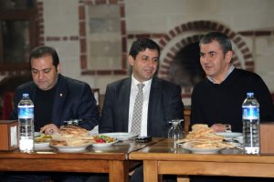 SB Elazığspor'dan Bursaspor'a yemek