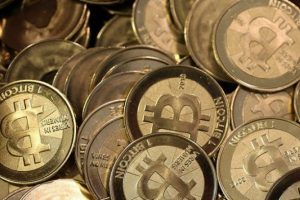Bitcoin 1200 doların &uuml;zerinde