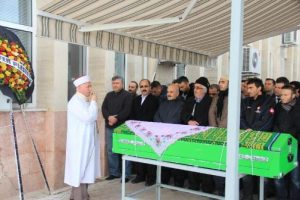 Beden Eğitimi &ouml;ğretmeni kansere yenildi