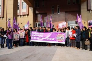 "Aldatma &ouml;ld&uuml;rme değil ancak boşanma nedeni olabilir"