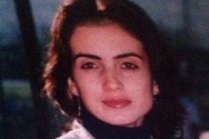 Gen&ccedil; &ouml;ğretmen kansere yenildi