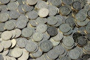 &Ccedil;&ouml;pte 7.5 milyon dolarını arıyor!