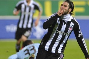 Olcay'dan F.Bah&ccedil;e'ye g&ouml;zdağı!